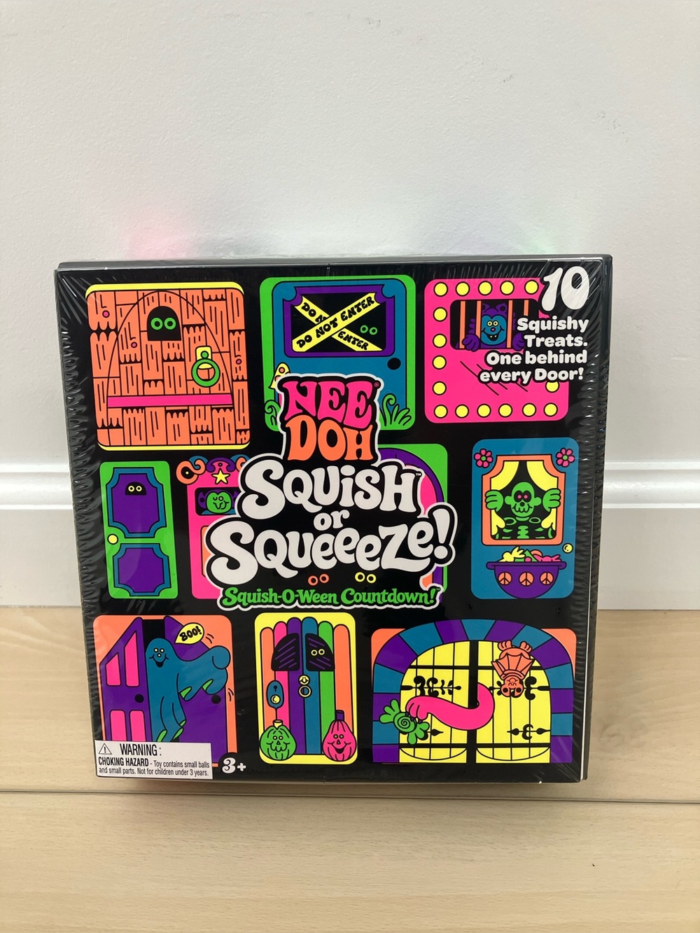 New NeeDoh Squish or Squeeze Squish-O-Ween Countdown 10 Squishy Treats.